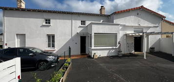 Maison  à vendre, 5 pièces, 3 chambres, 106 m²