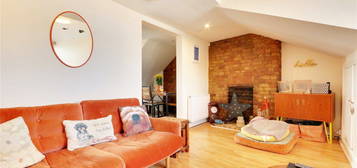 Flat for sale in Lancaster Road, Enfield, Middlesex EN2