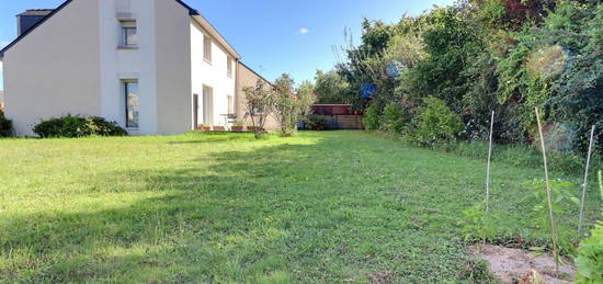 Maison  à louer, 5 pièces, 3 chambres, 90 m²