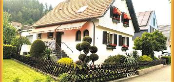 Ihr neues Zuhause: Einfamilienwohnhaus mit traumhaftem Garten in Oberwolfach zu verkaufen!