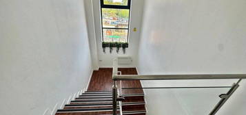 Flat to rent in Alpha Lofts, Huddersfield HD1