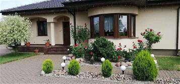 Dom w kwiatach, duża działka.10 km od Inowrocławia