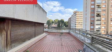 Chalet adosado en venta en Parque sur