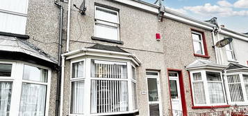 2 bedroom terraced house