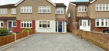 3 bedroom semi-detached house