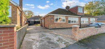 2 bedroom semi-detached bungalow for sale