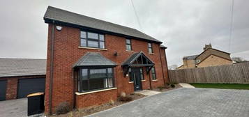 4 bedroom detached house