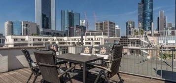 Ab 01.12.2024 - möbliertes Zimmer in schöner 6er WG - große Terrasse mit Skyline Blick