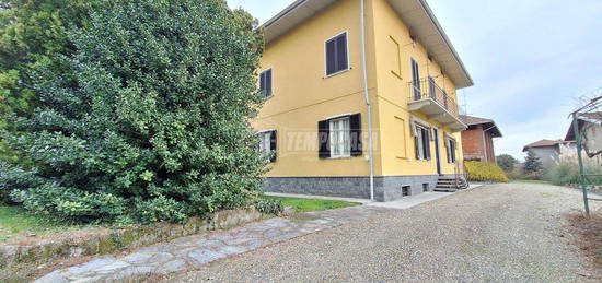 CASA INDIPENDENTE CON GIARDINO E RUSTICO A COSSATO