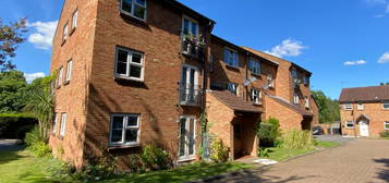 Flat for sale in Azalea Court, Hook Heath, Woking GU22