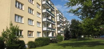 Erdgeschoß mit BALKON-sonnige und helle 3 Raum Wohnung