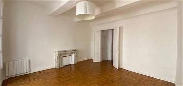 Appartement  à louer, 2 pièces, 1 chambre, 60 m²