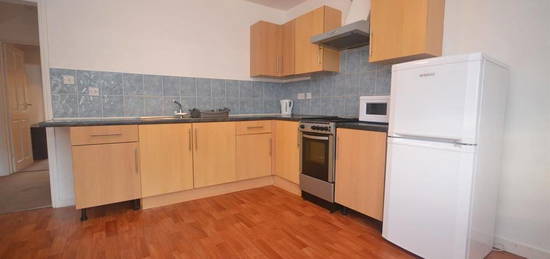 Flat to rent in Berkeley Avenue, Reading RG1