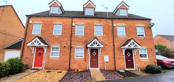 3 bedroom town house for sale