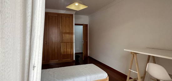 Spacious Room in Funchal