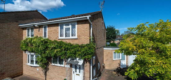 Semi-detached house for sale in Berkeley Square, Hemel Hempstead, Hertfordshire HP2