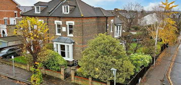 5 bedroom terraced house for sale