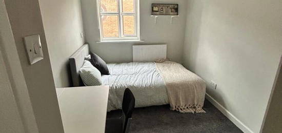 1 bedroom house share