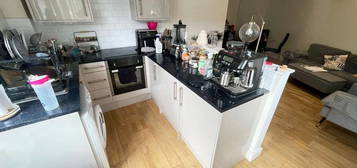 2 bedroom flat to rent