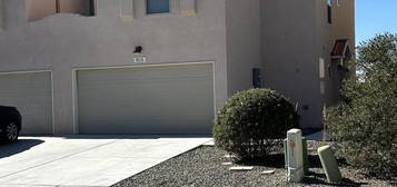 815 Mesa Del Rio St NW, Albuquerque, NM 87121