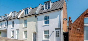 4 bedroom terraced house to rent