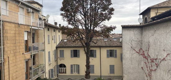 Appartamento piazzale dei Servi, Centro Storico, Parma