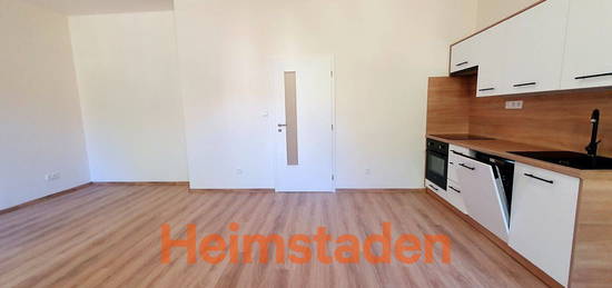 Pronájem bytu 1+kk 34 m²