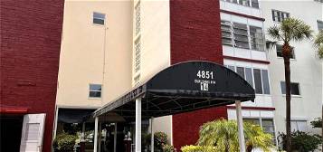 4851 NW 21st St #105, Fort Lauderdale, FL 33313