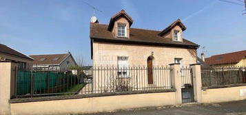 Maison  à louer, 6 pièces, 4 chambres, 106 m²