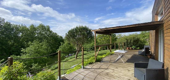 Maison ossature bois avec vue panoramique sur la campagne