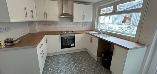 3 bed terraced house to rent