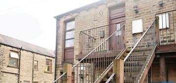 Flat to rent in Abb Street, Marsh, Huddersfield HD1