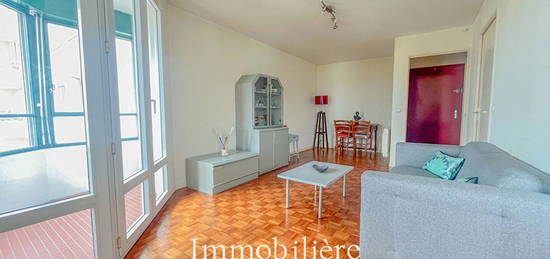 LYON 3 - Bel Appartement T1 - 31 m2 secteur Part Dieu - Etage élevé