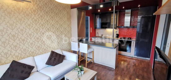 Pronájem bytu 2+kk 50 m², Hartigova, Praha