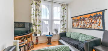 Flat for sale in Selhurst Road, Selhurst, London SE25