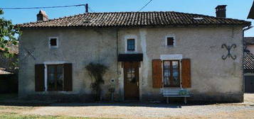 Maison chaleureuse en pierre et bois, location courte durée