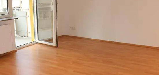 Vereinbaren Sie noch heute einen Termin! Schöne 2-Zimmer-Wohnung mit Balkon im 1