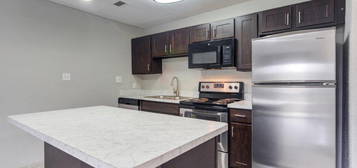 The Lakes of Schaumburg Apartment Homes, Schaumburg, IL 60173