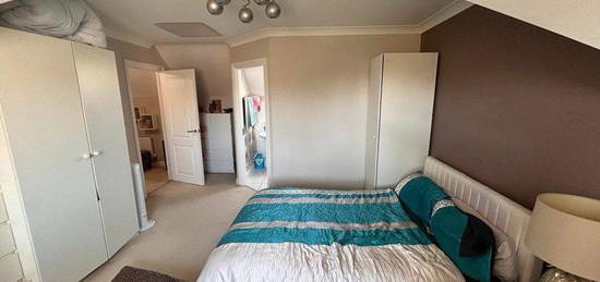 Room to rent in Dean Forest Way, Milton Keynes MK10