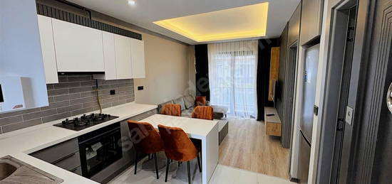 BALAT OMSET LUXURY'DE 1+1 FULL EŞYALI KİRALIK DAİRE