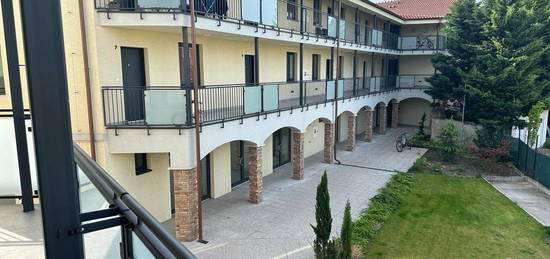 NOVOSTAVBA – 3 izb.byt s balkónom v širšom centre mesta Šamorín