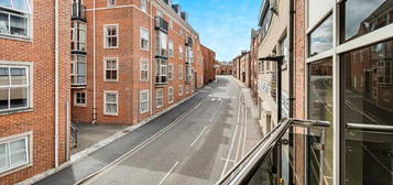 Flat to rent in Constantine House, Fetter Lane, York YO1