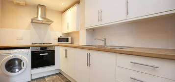 3 bedroom flat to rent