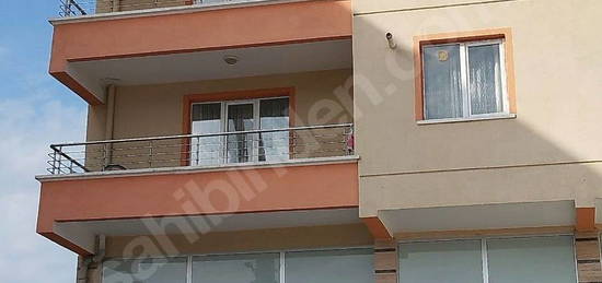 CADDE ÜZERİ 3+1 KİRALIK DAİRE