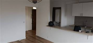 Appartement  à louer, 3 pièces, 2 chambres, 56 m²