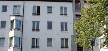 Bezugsfreie 3-Zimmer-Wohnung, inkl. EBK + TG-Stellplatz + Balkon