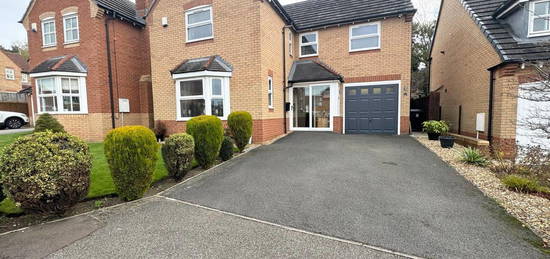 4 bed detached house for sale