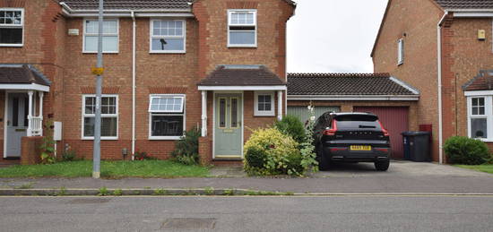 3 bed semi-detached house to rent