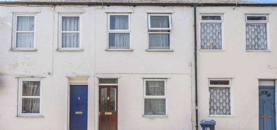 2 bed terraced house to rent