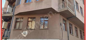 UÇAR EMLAKTAN 140 m2 DAİRE + 60 m2 DÜKKAN SATILIKTIR